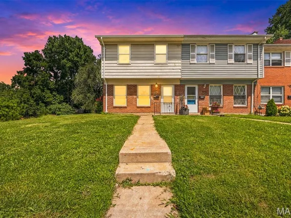 1001 Pine St, Saint Charles, MO 63301
