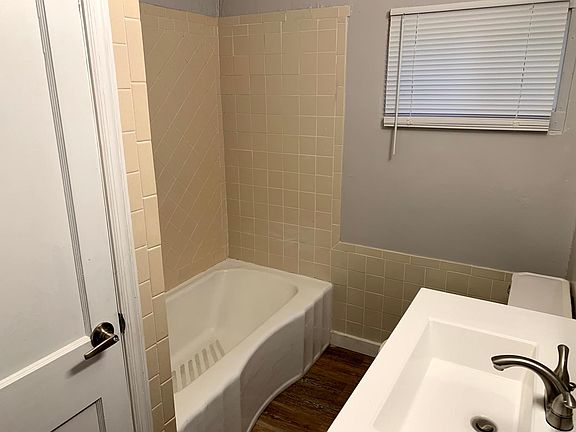 5th image of 10525 E 14th St S #B
