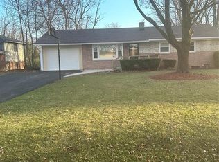 5907 Laurel Hall Dr, Indianapolis, IN