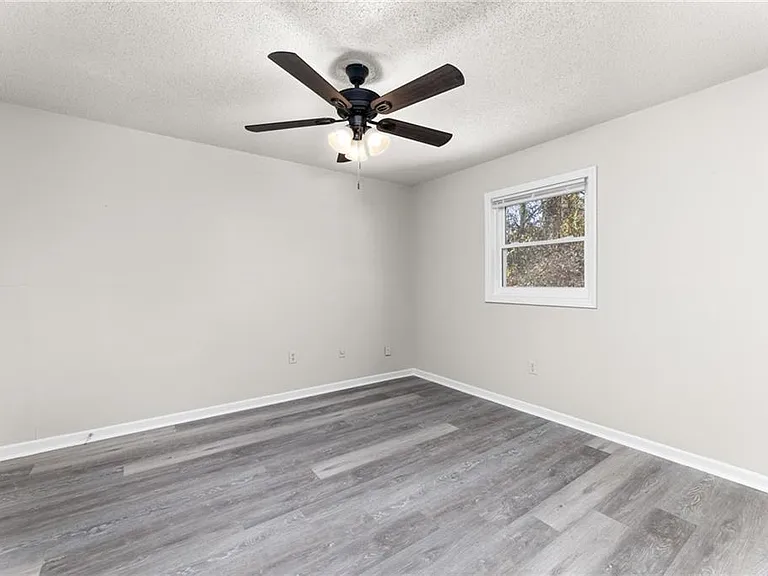 121 Mark Twain Cir — Photo 21