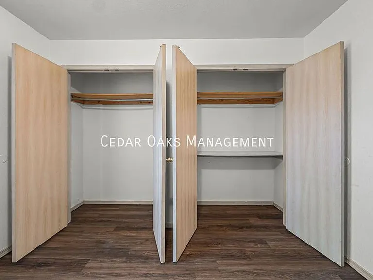 111 Josie Pl #B — Photo 8