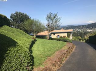 10090 SE Cresthill Rd, Happy Valley, OR 97086