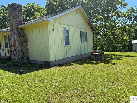 2nd image of 33486 Highway 7