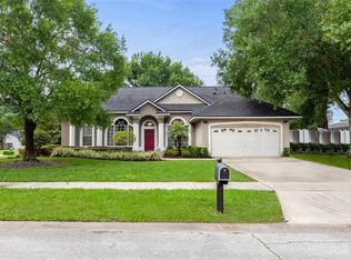 1826 Queen Palm Dr, Apopka, FL 32712