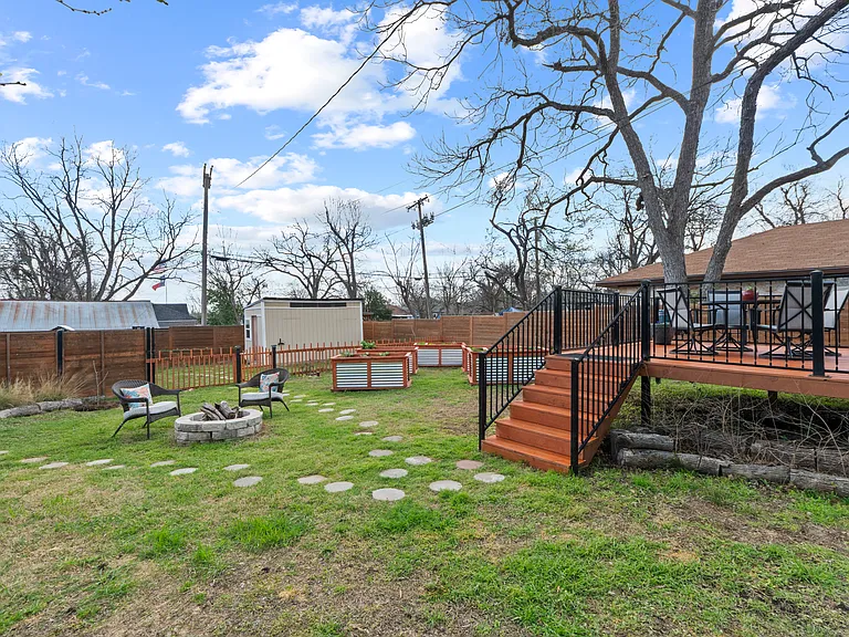 1120 Vance St #1 — Photo 28