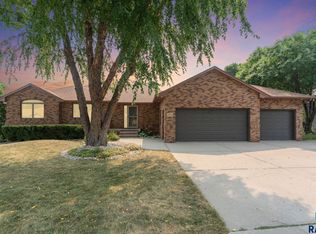 3828 E Dawley Ct, Sioux Falls, SD 57103