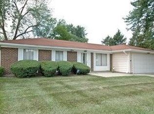 154 Stonehurst Dr, Elgin, IL 60120