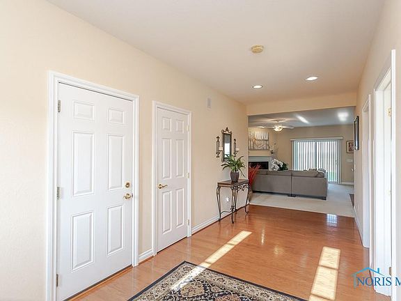5th image of 3861 Windward Dr