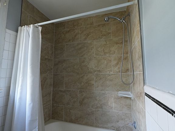 5th image of 4019 33rd St #B