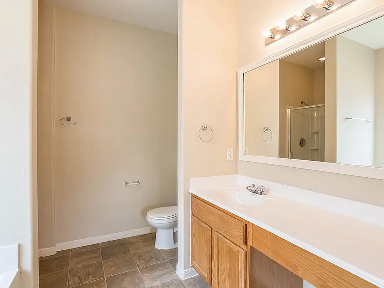 2723 Durham Chase Ln — Photo 10