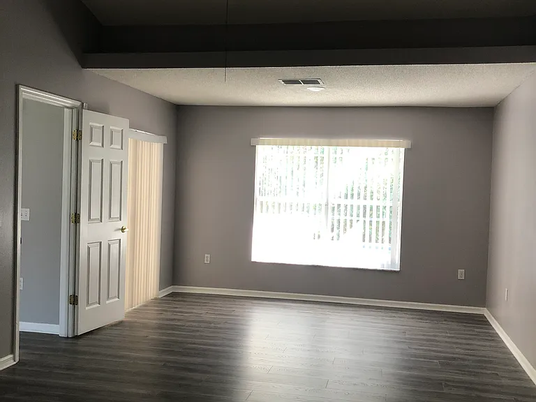 126 Oak Promenade Ct — Photo 18