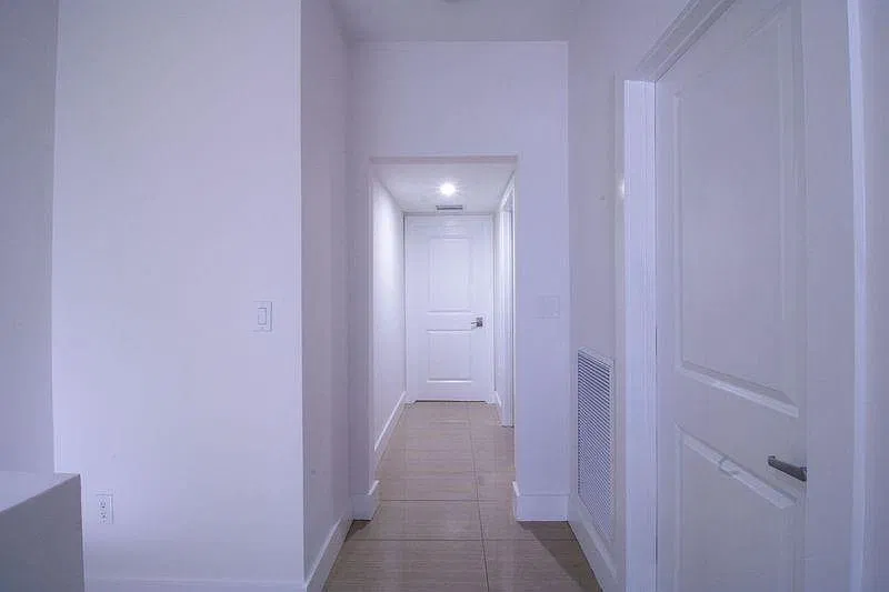 436 SE 16th Street - 1 — Photo 3