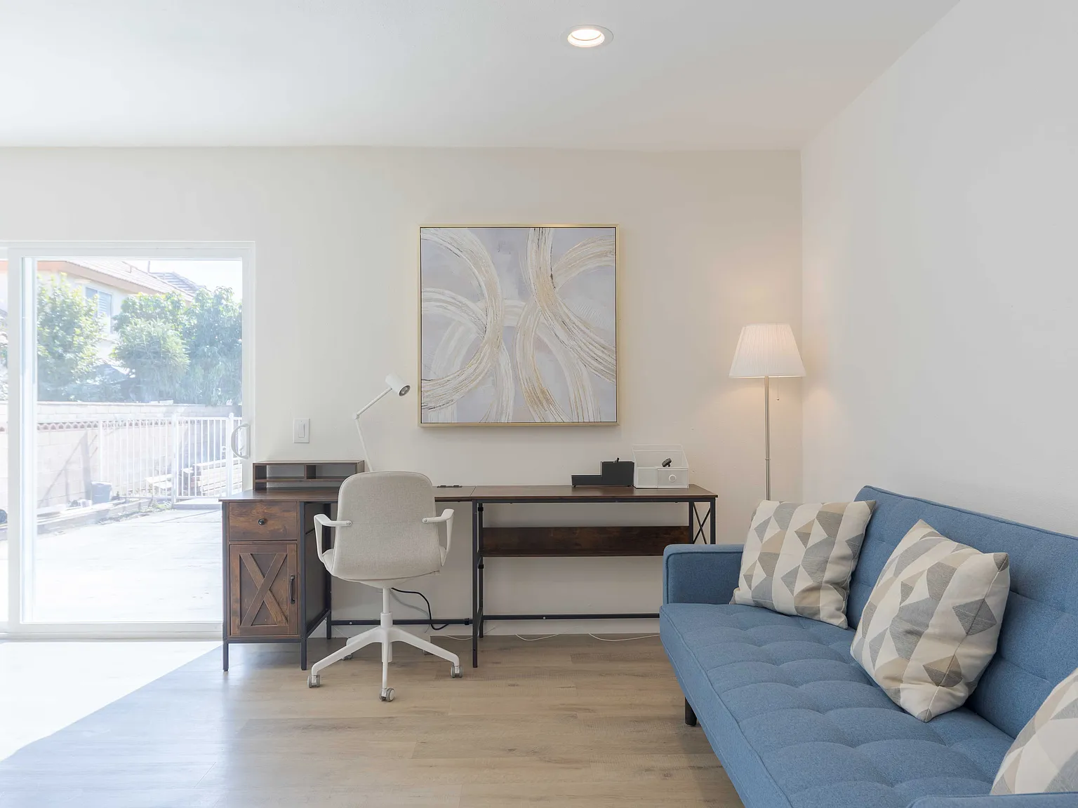 2 bed, 1800 sqft, $7,800 — Photo 3