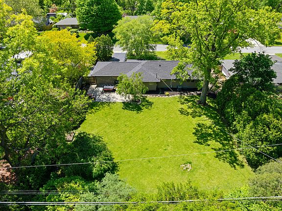 5th image of 2690 Donna Dr