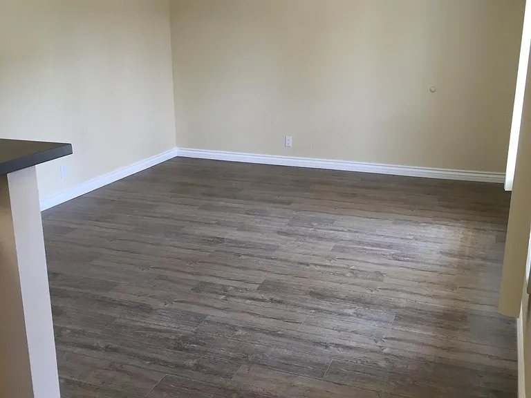 1732 E Sycamore Ave #A — Photo 5