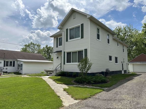 683 Budlong St #1
