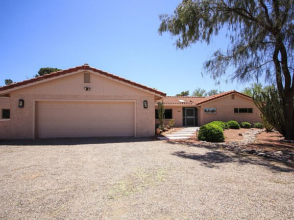 3rd image of 925 W Landoran Ln