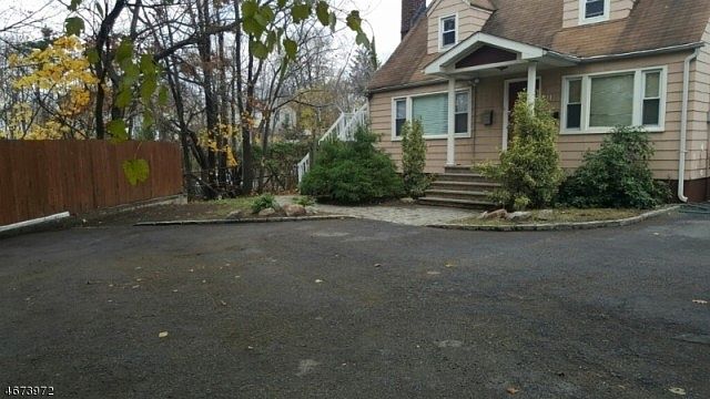 2nd image of 41 Elm Pl
