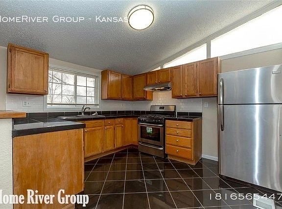2nd image of 7412 Sycamore Ave