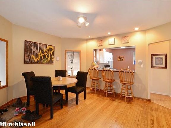 3rd image of 1940 N Bissell St #421