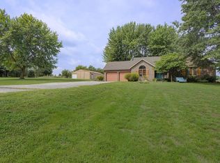 1207 Clearview Ln, Nixa, MO 65714