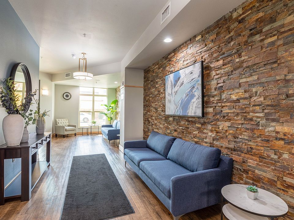 Leasing Office