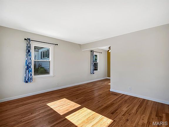5th image of 9108 Fayette Ave