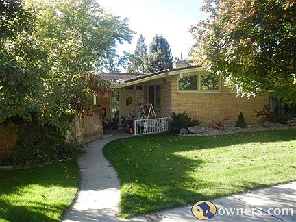 Front door entrance on 700 E.
