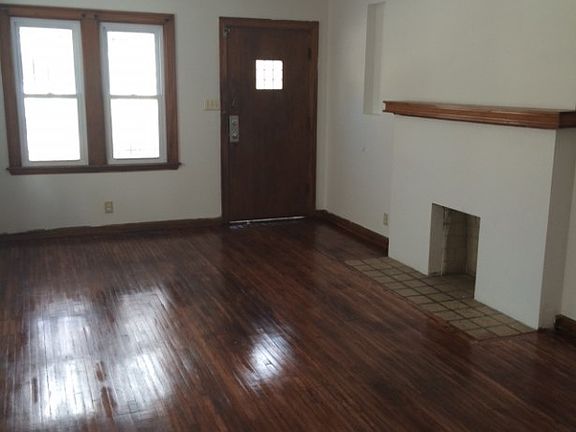 2nd image of 1569 Cordell Ave