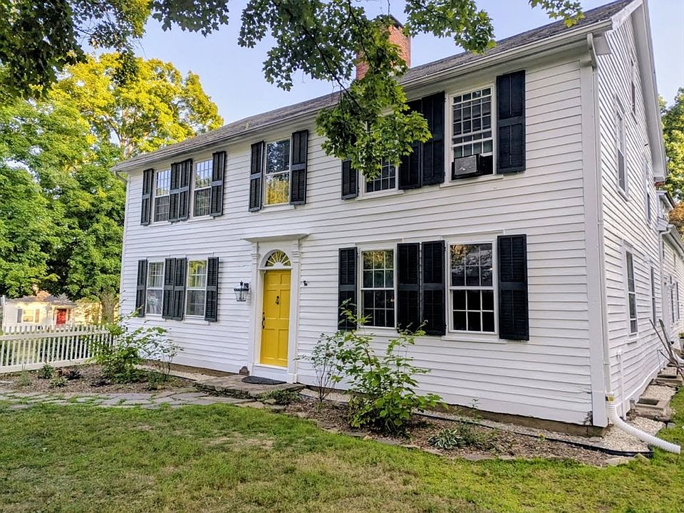 1st image of 16 Parish Hill Rd