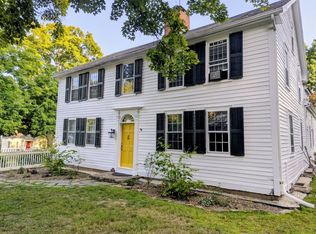 16 Parish Hill Rd, Granby, MA 01033