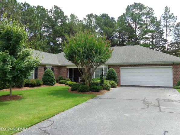 45 Alston Place, Southern Pines, NC 28387