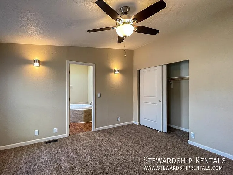 1313 Bramblewood Ln — Photo 14