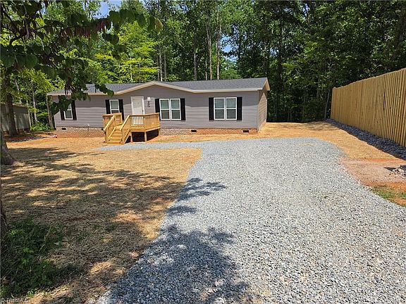 3rd image of 162 Briar Creek Ests