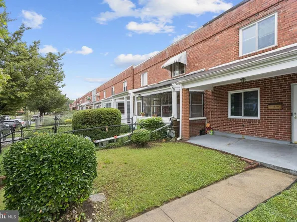 128 33rd St NE, Washington, DC 20019