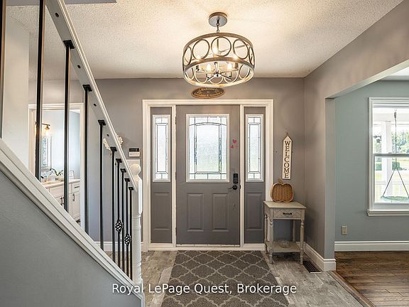 4th image of 2070 Hawley Rd
