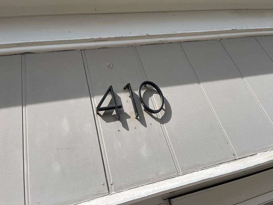 Building Photo 5