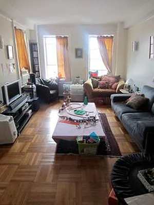 Rented by City Connections Realty | media 19