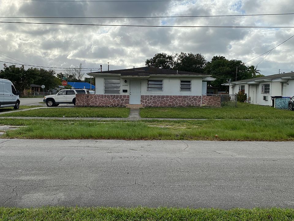 1st image of 16880 NE 4th Pl