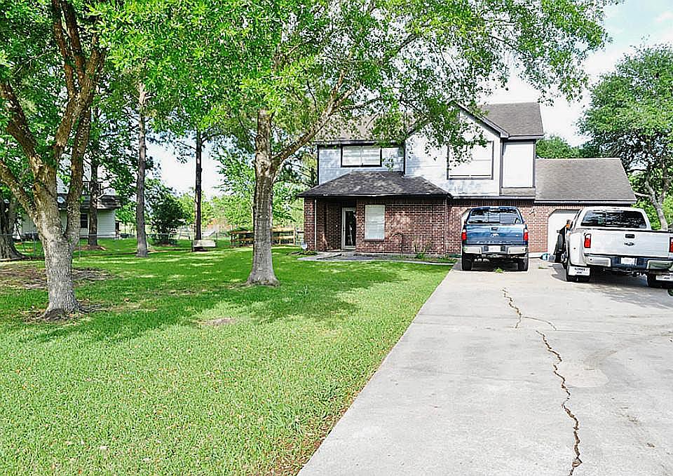1st image of 201 Leisure Ln