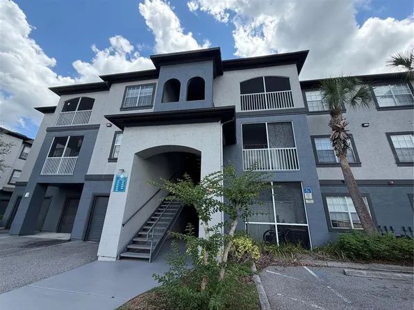 13115 Sanctuary Cove Dr Unit 301, Temple Terrace, FL 33637