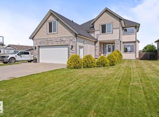 4614 62nd Ave, Cold Lake, AB T9M 2B5
