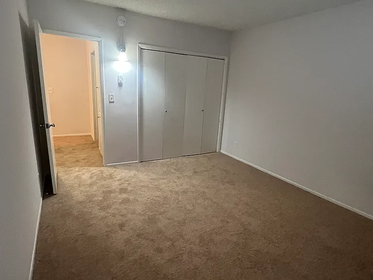 Quakertown Terrace Apts. — Photo 8