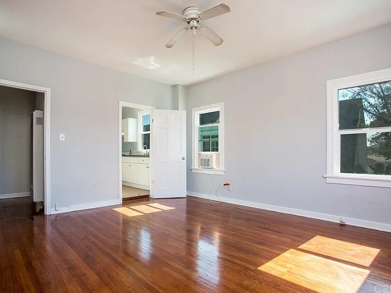 Room 5: $1250 per month + $100 utilities