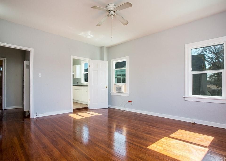 Room 5: $1250 per month + $100 utilities