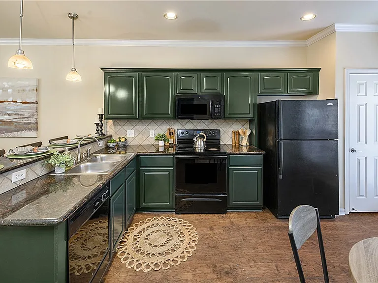 305 Holleman Dr E #102 — Photo 11