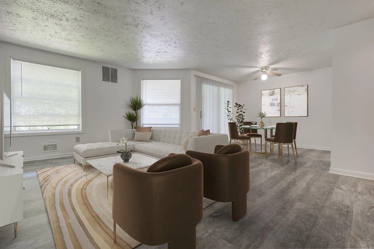 Riverton Knolls Apartment and Townhomes — Photo 4