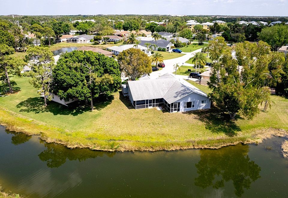1st image of 9880 Laketree Ct