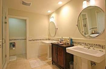 2nd image of 1557 Palisades Dr