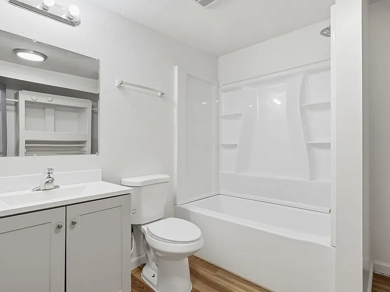 11851 SE 170th Pl #RENTON1 — Photo 24